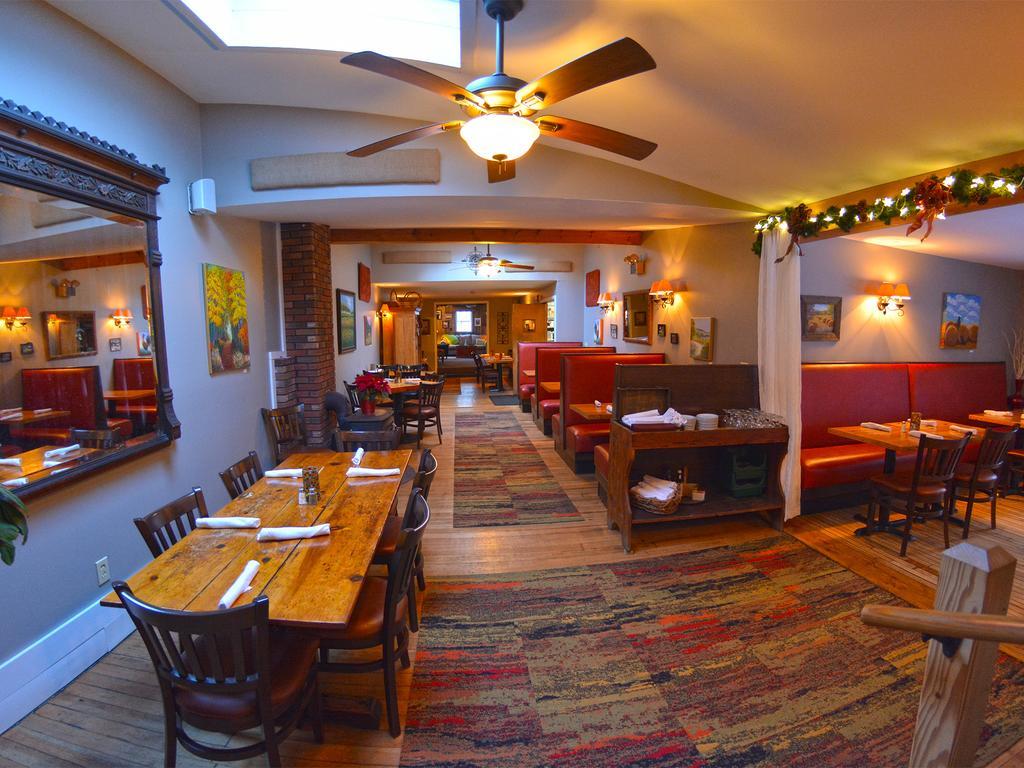 Hyde Away Inn Waitsfield Exterior photo