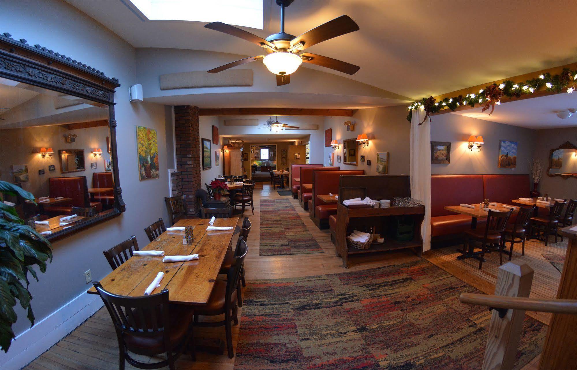 Hyde Away Inn Waitsfield Exterior photo